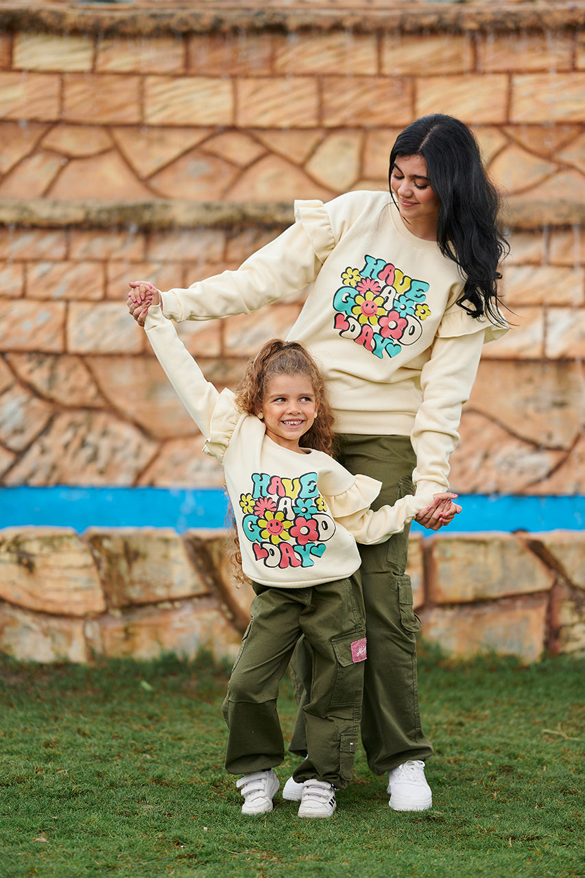 Girls beige Sweatshirt with have a good day Printed
