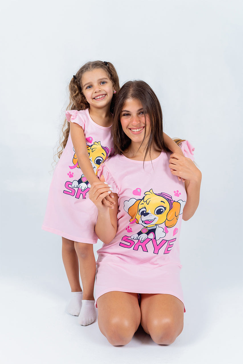 طقم  قميص نوم متشابه للأم والبنت بطبعة skye pink