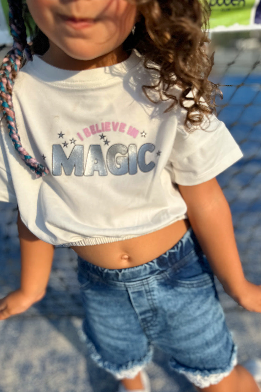 Girls crop t-shirt with magic printed  - White - zoom in