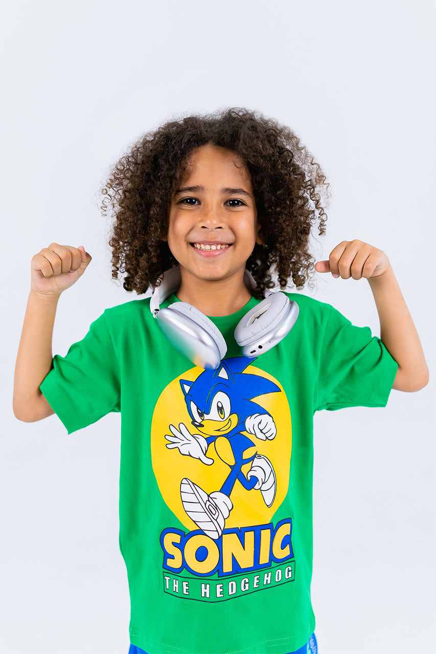 Boy's cotton t-shirt with Sonic design - front zoom in