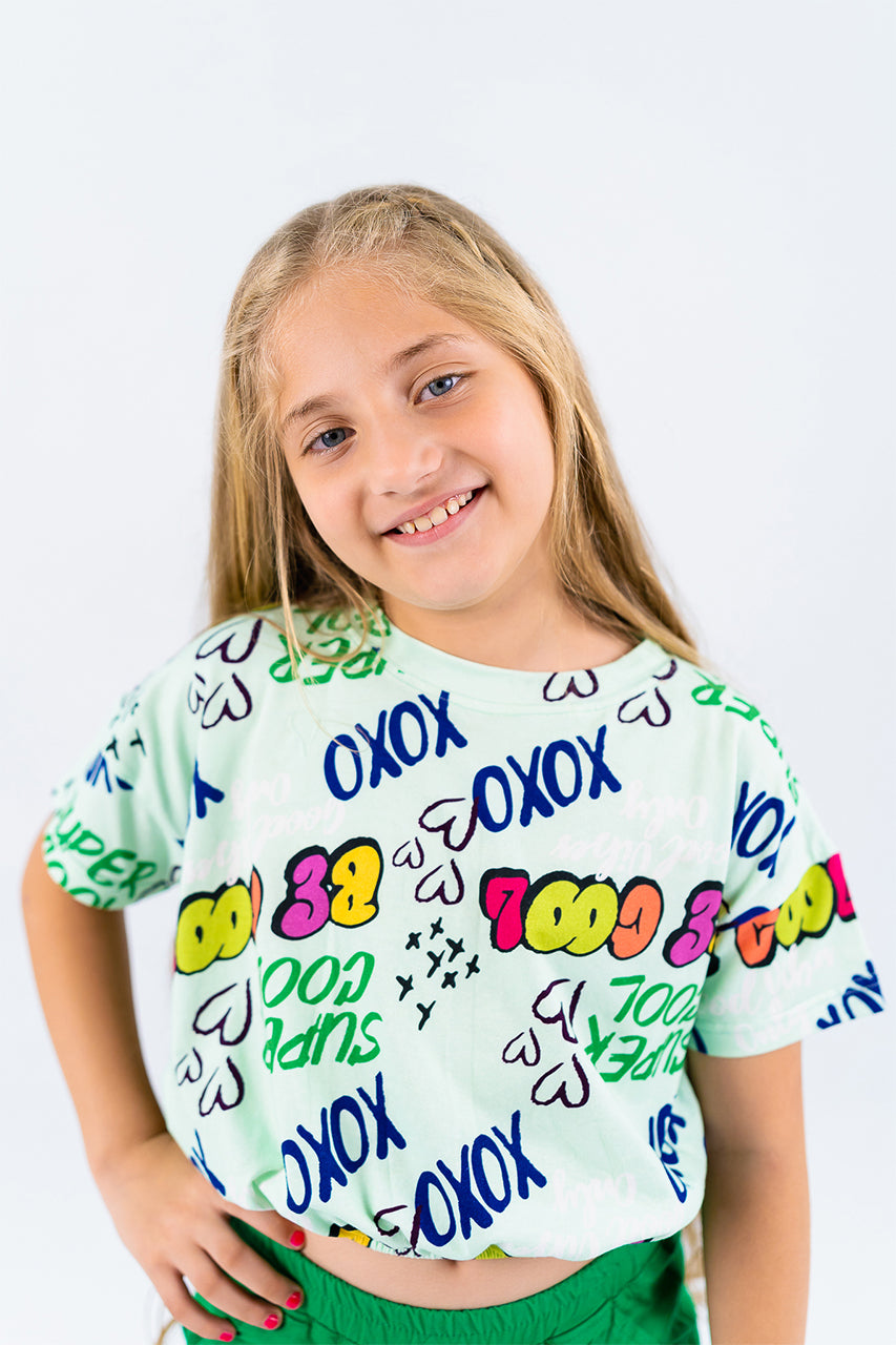 Girls crop t-shirt with super cool printed