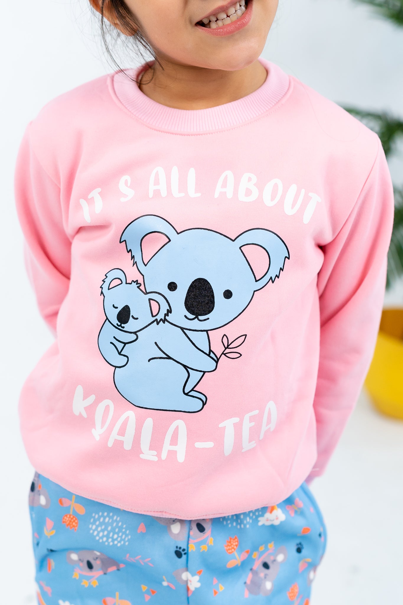 Girl's pink winter pajamas with Koala printed - allover