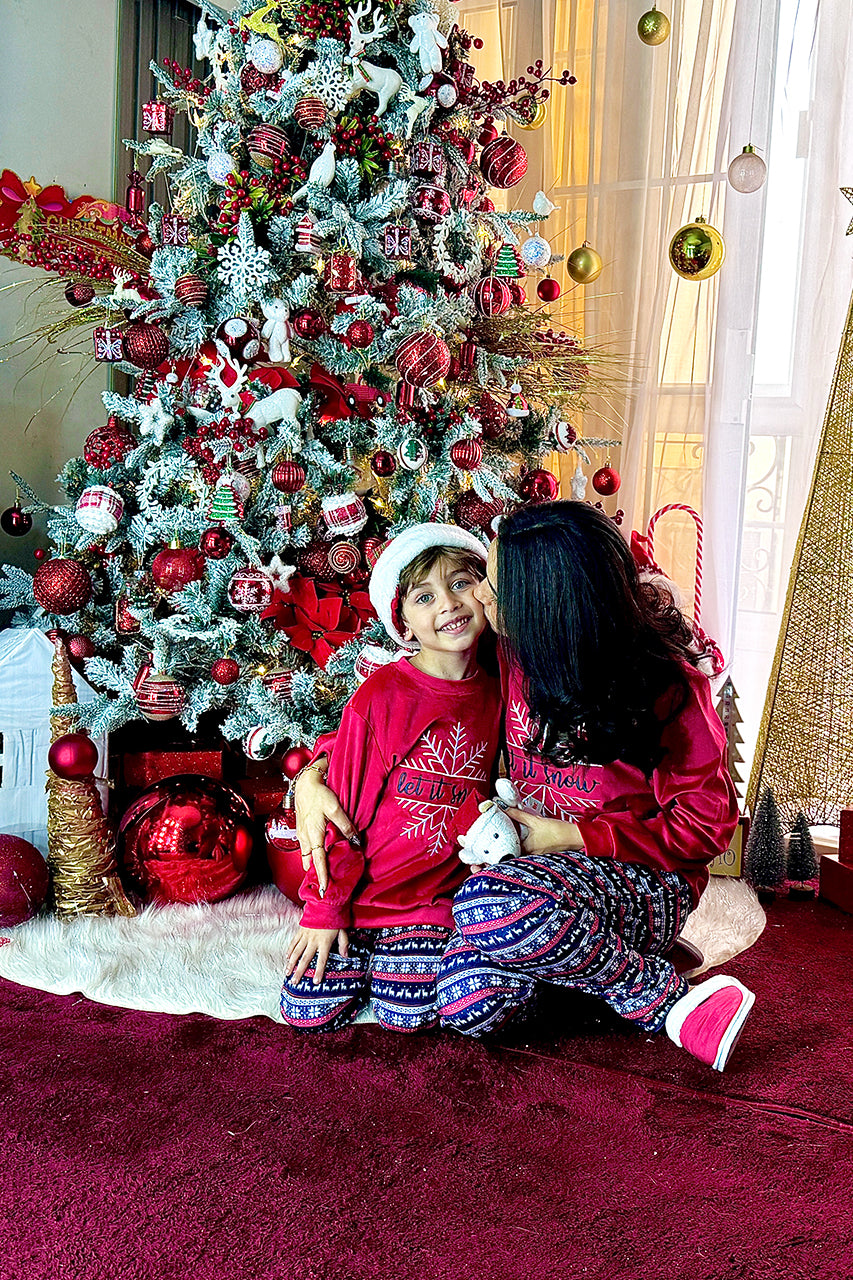 Winter family Matching pajamas with snowflake embroidery Red