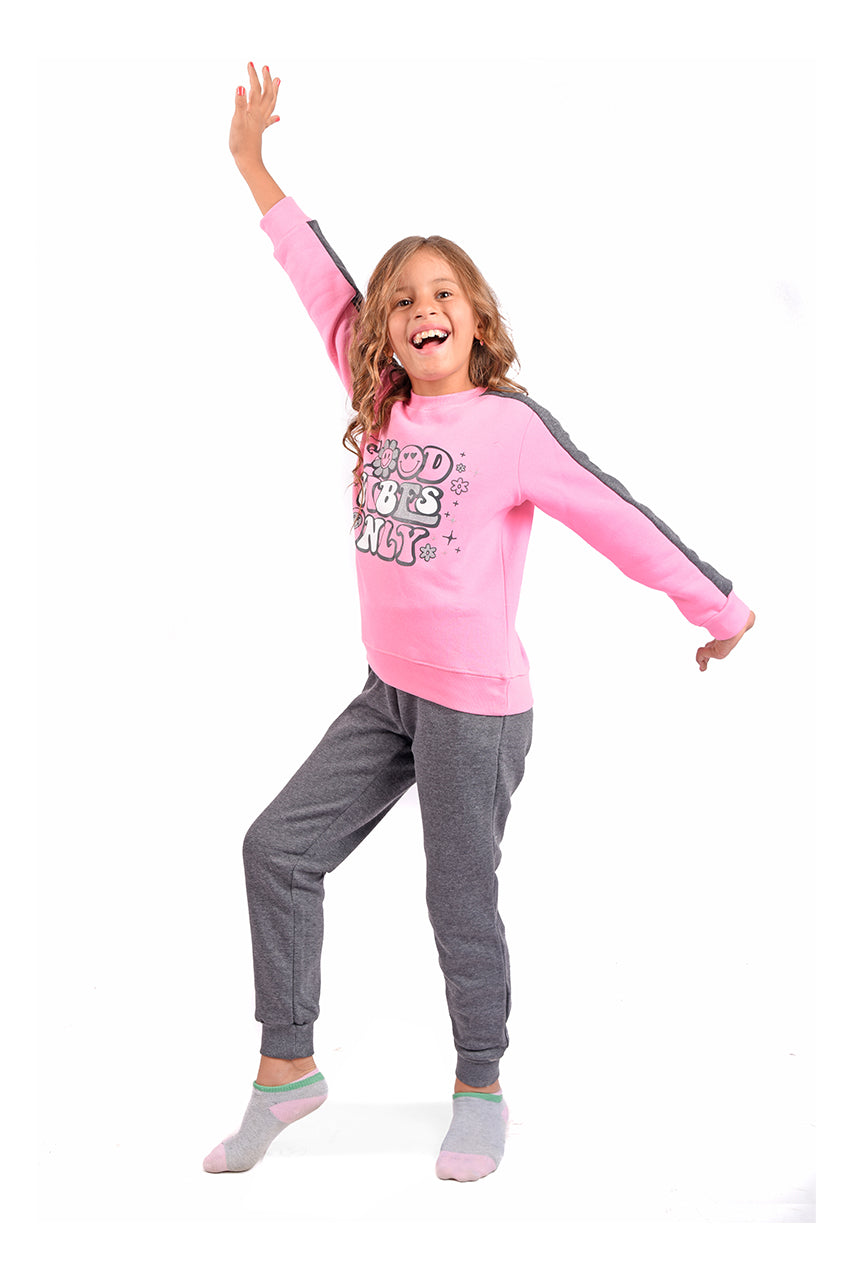 Milton girl's winter pajamas Good vibes only design  - side view