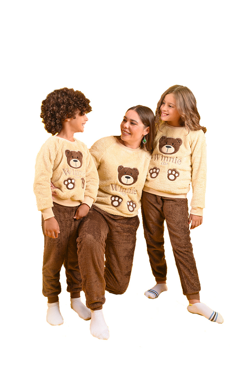 بجامة شتوي فرو للعائلة برسمة الدب تيدي بير - صورة لبجامات العائلة Teddy Bear