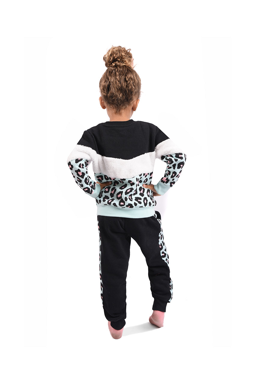 Milton girl's winter pajamas Wild Beauty design - back view