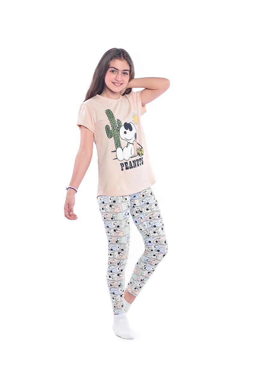 Girl's summer activewear with Snoopy Benut's design - side view