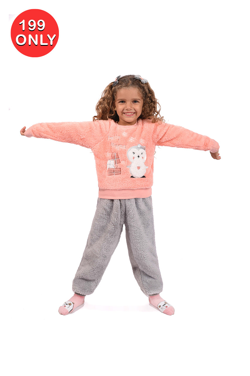 Winter girls' fur pajamas with a Pretty Penguin design - Cuddles Store